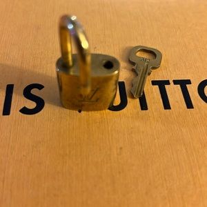 No 312 LV padlock with one key